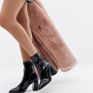 Shiny Black Platform Boots